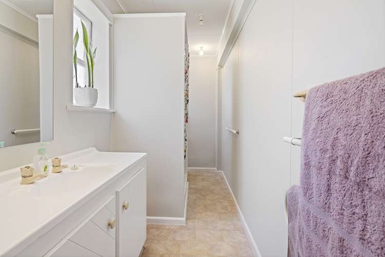 23 Ellesmere Crescent Pakuranga Heights_14