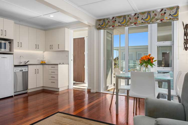 352 Ocean Road Ohope_16