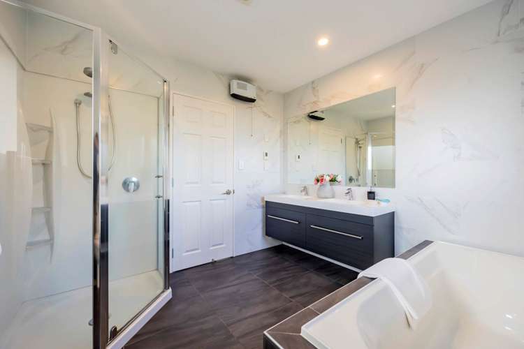 14 Newport Place Forrest Hill_14