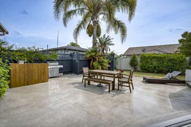 13 Howard Road Taradale_3