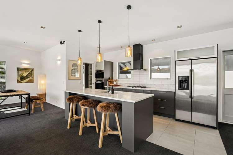 18A Loop Road Kelvin Heights_12