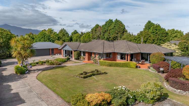 39 Kew Road Westport_36