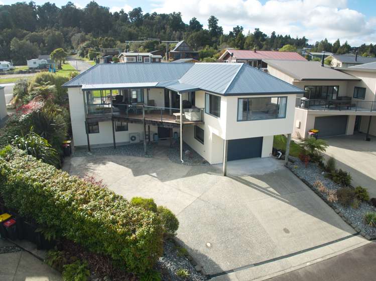 9 Ranui Place Moana_0