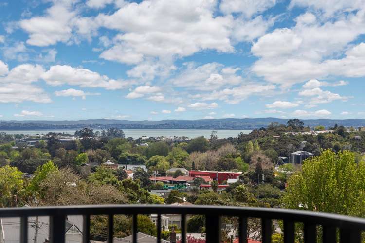 402/2 Finch Street Western Springs_9