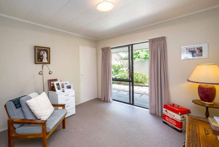 27 Lincoln Road Carterton_22