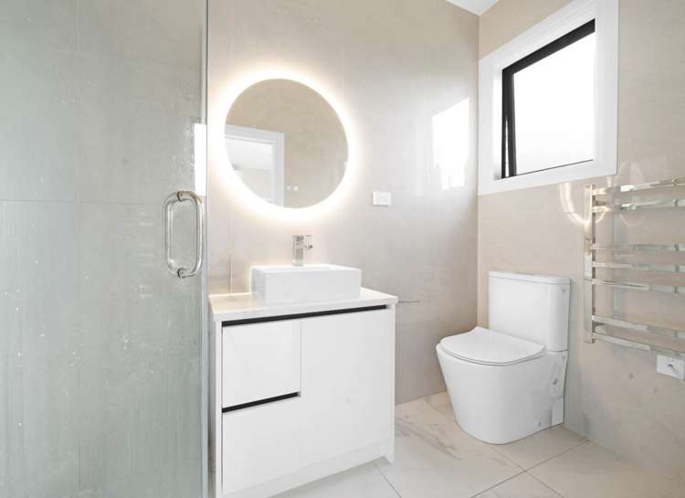 8/20 Bentley Road Otara_9