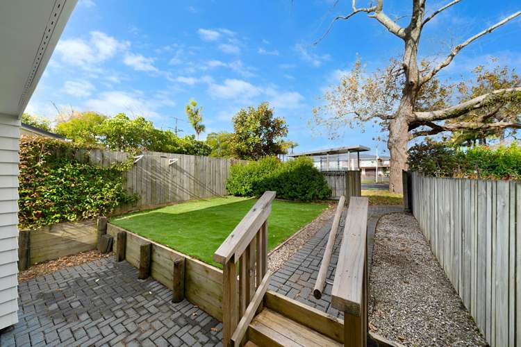 439A West Coast Road Glen Eden_18