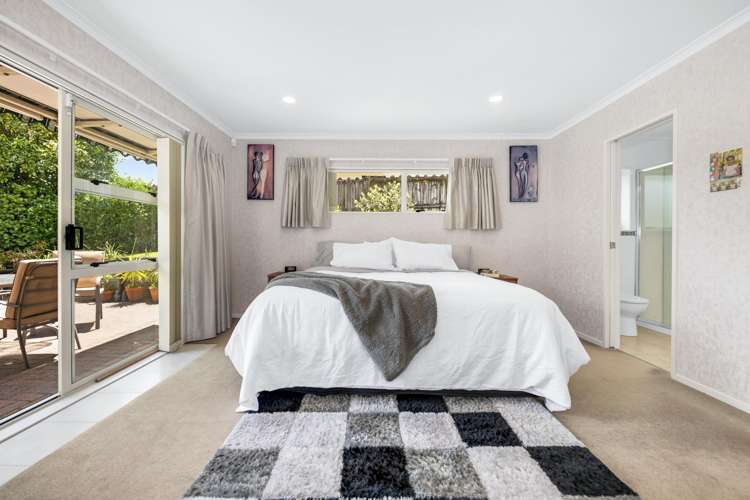 6 Bampton Rise Northpark_22