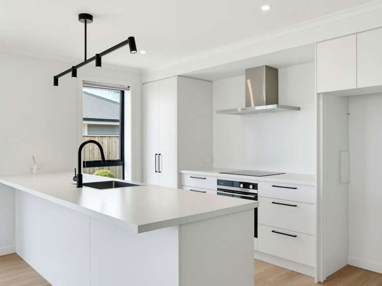 17 Shepperton Street_4