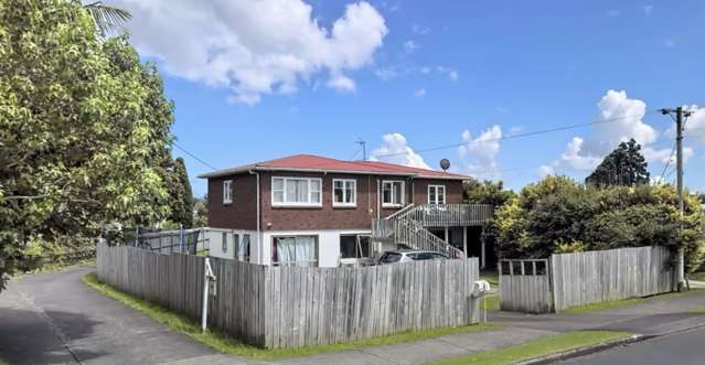 SOLD BY RAY WHITE TE ATATU