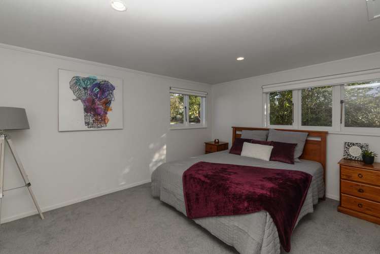 100 Tiroroa Avenue Te Atatu South_15