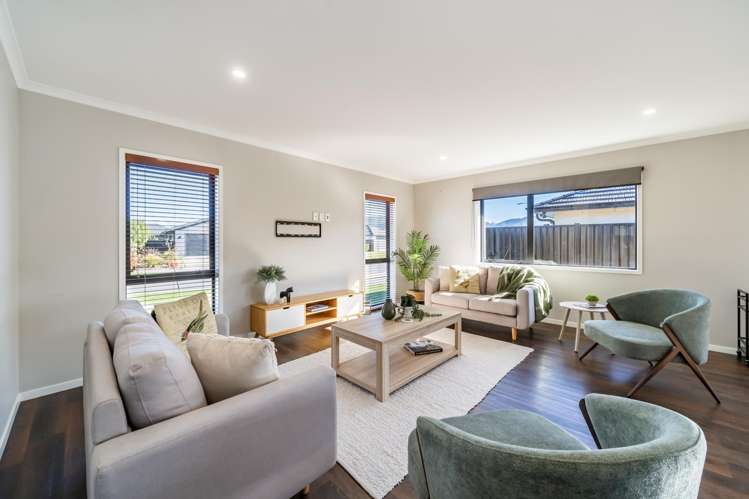 16 Te Punga Road Wallaceville_1