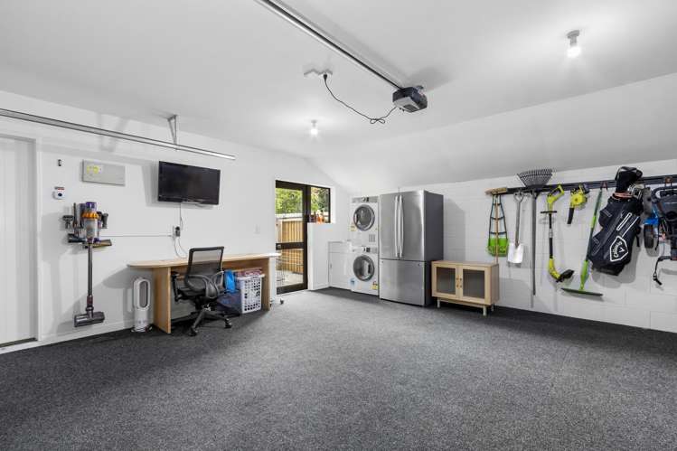 2/71 Shirley Road Shirley_18