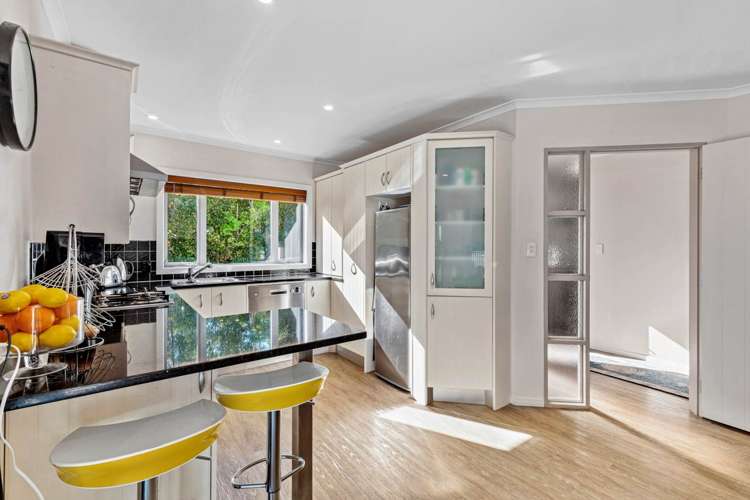 33b Penzance Road Mairangi Bay_9