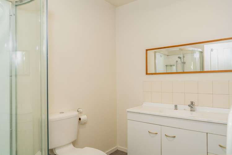 126 - 126D Clarence Street Riccarton_9