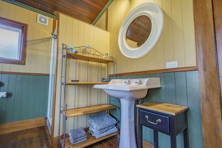 3 Castle Street Riverton_16