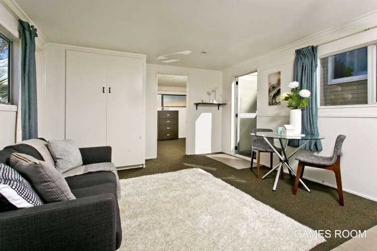 51 Lauderdale Road Birkdale_13