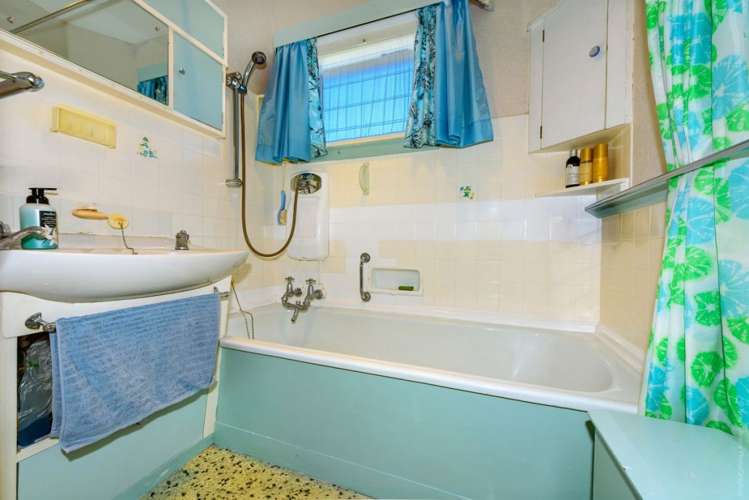 36 Aorangi Road Bryndwr_22