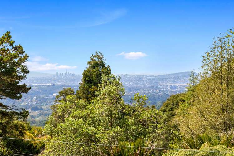 892 West Coast Road Waiatarua_20