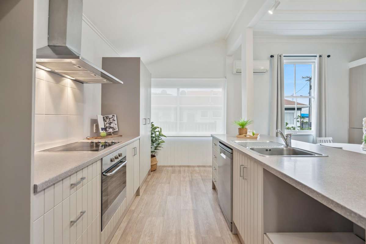 10 Armstrong Avenue_5