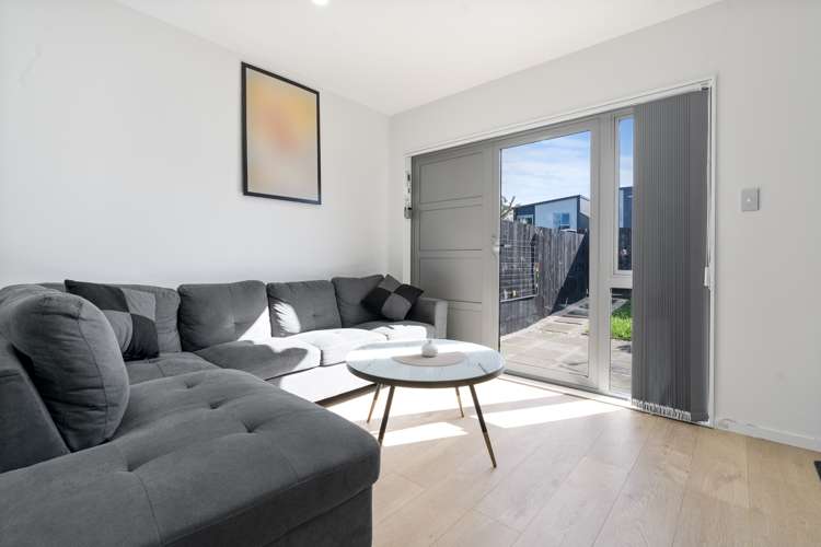 19 Valour Lane Papakura_4