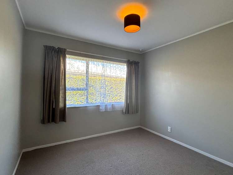 3 Pickwick Parade Mellons Bay_5