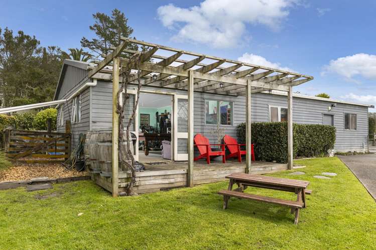 1187 Peak Road Helensville_16