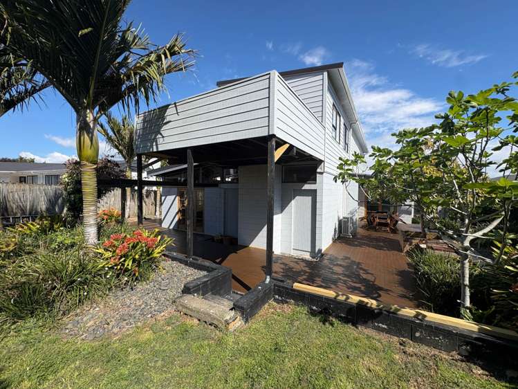 16 Sorrel Crescent Bucklands Beach_23