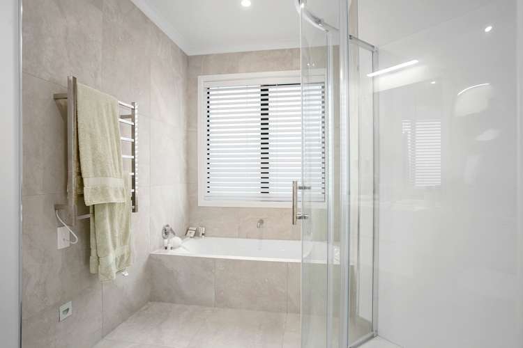 75 Baxter Michael Crescent Cambridge_16