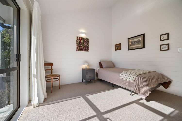 3 Muriwai Road Waimauku_26