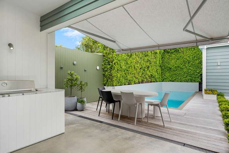 9 Shoal Bay Road Devonport_19