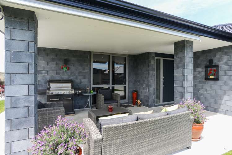 14 Pelorus Avenue Poraiti_6