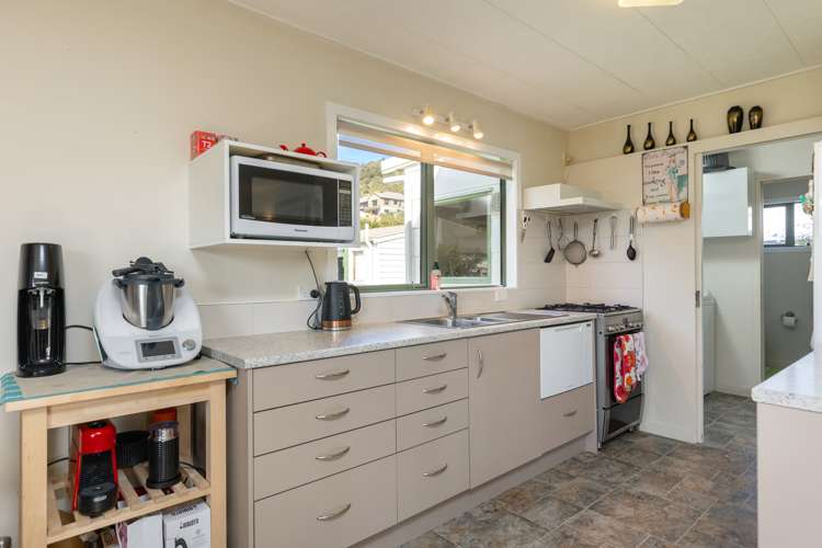 72 Moana View Road Waikawa_11