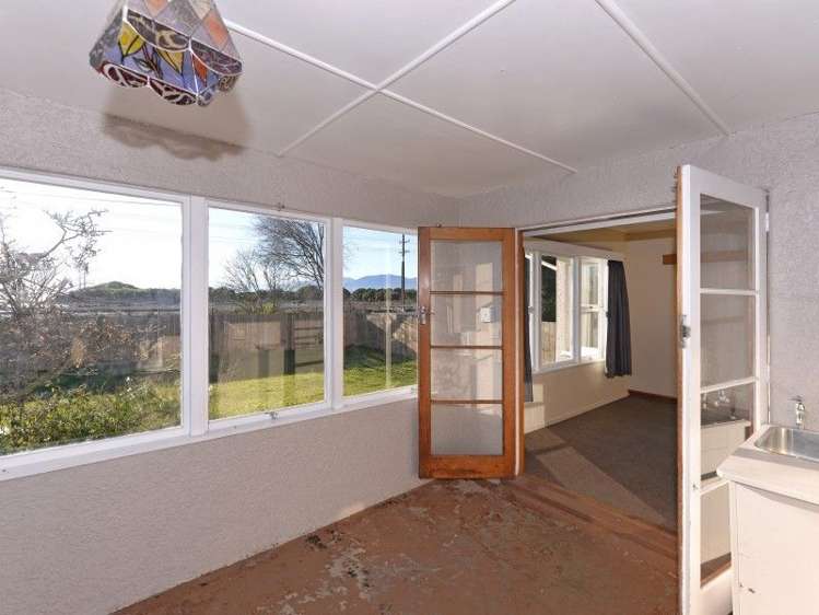 587 Lower Queen Street Richmond_11