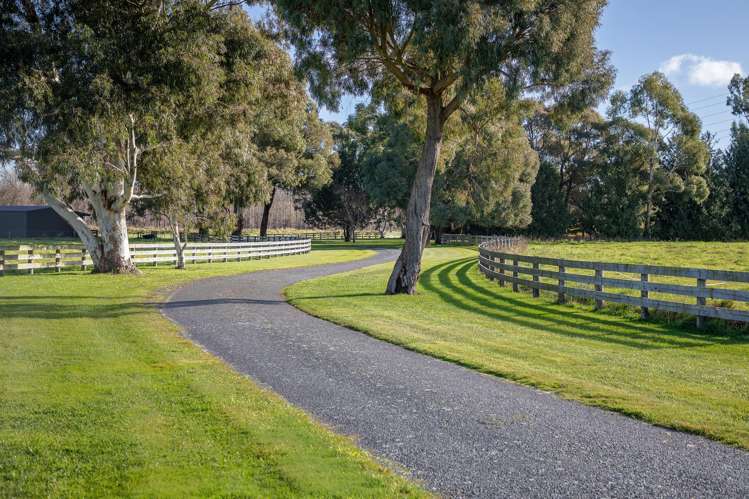 18 River Road_3