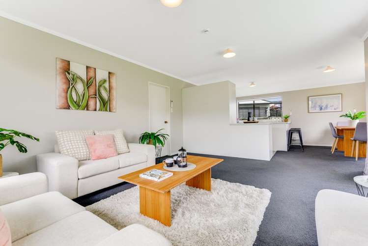 6/55 Tuhikaramea Road Dinsdale_14