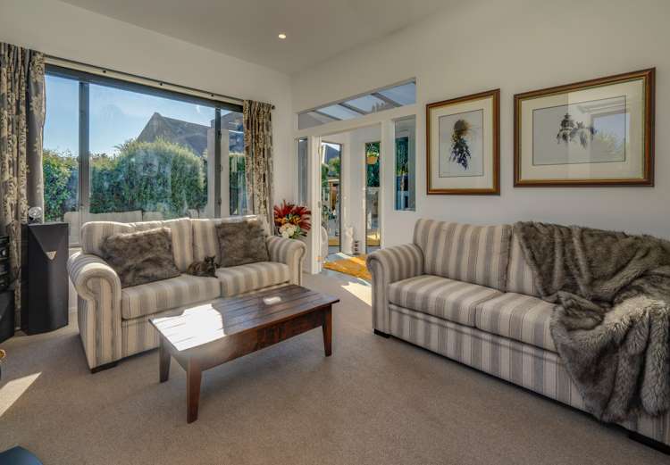 137 Aldinga Avenue Stoke_9