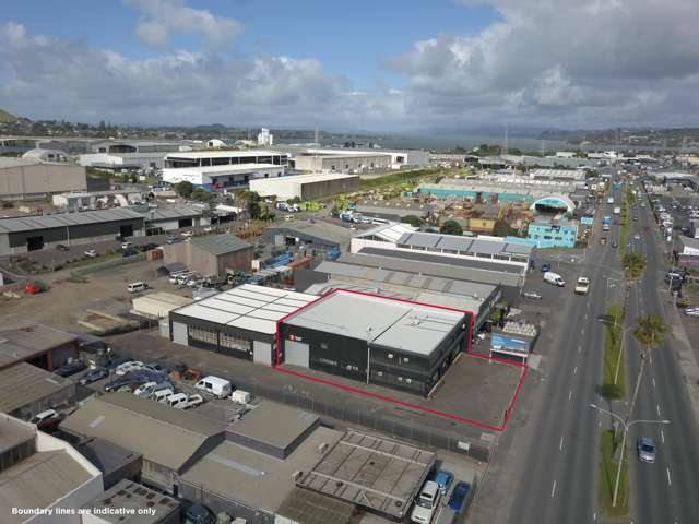 Onehunga industrial with yard