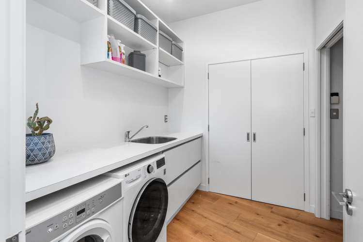 233 Richmond Hill Road Richmond Hill_28