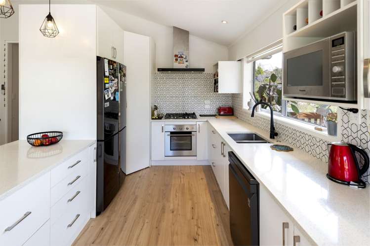 12 Cheriton Road Mellons Bay_8