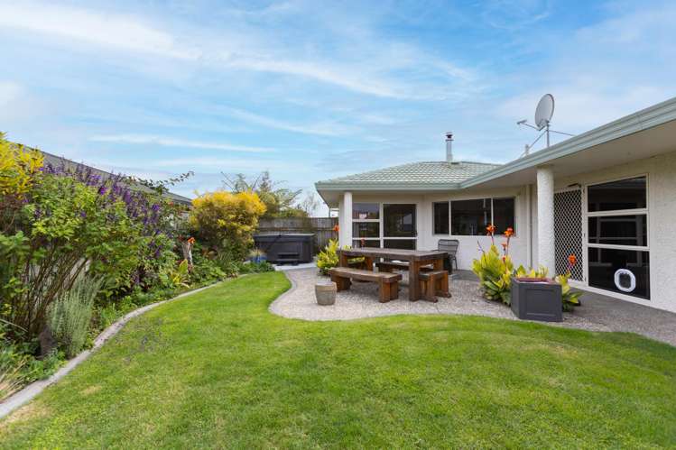9 Knightsbridge Place Taradale_6