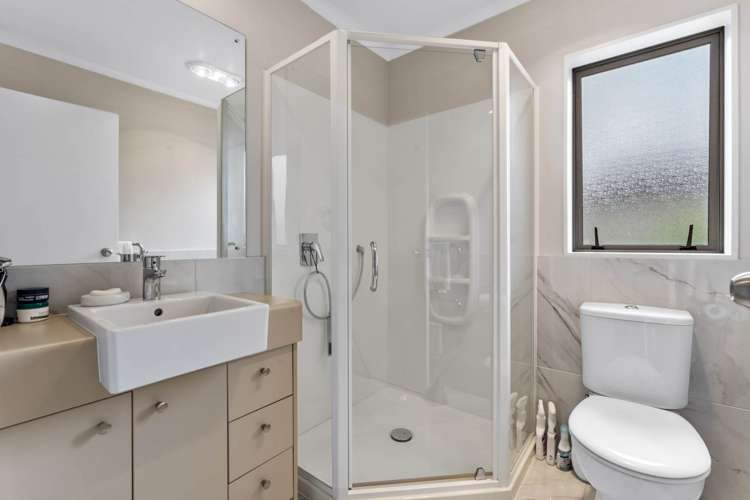 14 Reno Way Flat Bush_13