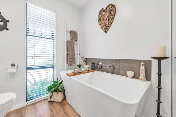 17 Burrow Street Rolleston_24