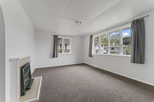 20 Greer Crescent Tawa_1