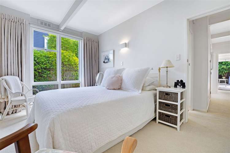 4/252 Hurstmere Road Takapuna_13