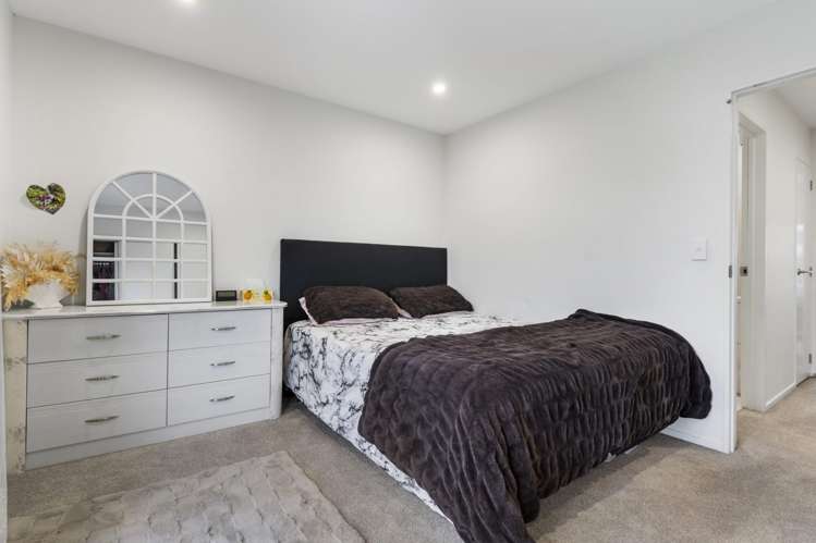 16 Rorida Lane Flat Bush_11