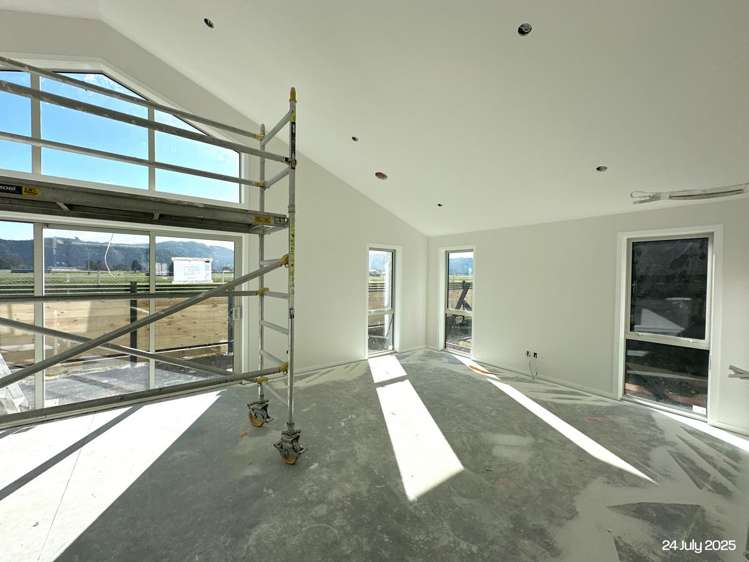 Lot 21 / 46 Silver Knight Street, Back Straight, Wallaceville Estate,_5