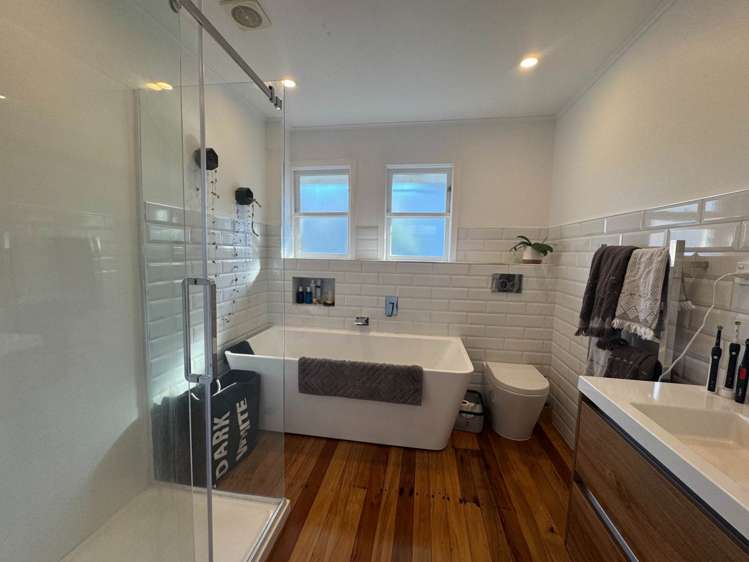 25 Arama Avenue Titirangi_10