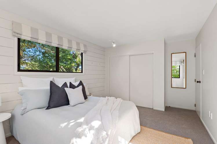 115E Merivale Lane Merivale_15