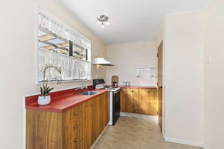 101 Beazley Avenue Paparangi_3